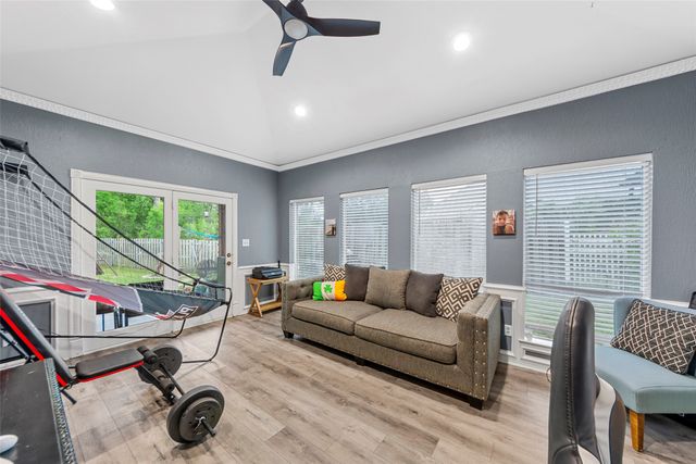 5601 Burgundy Drive, Greenville, TX 75402