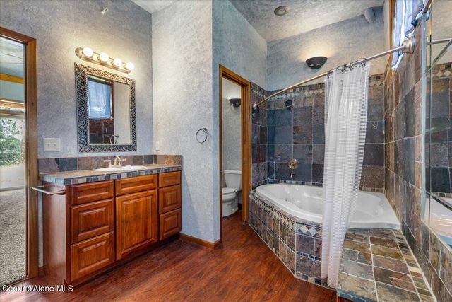 5239 E DODD RD, Hayden, ID 83835