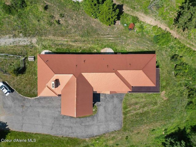5239 E DODD RD, Hayden, ID 83835