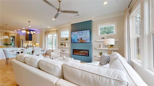 914 Jennings Ln, Chesapeake, VA 23322