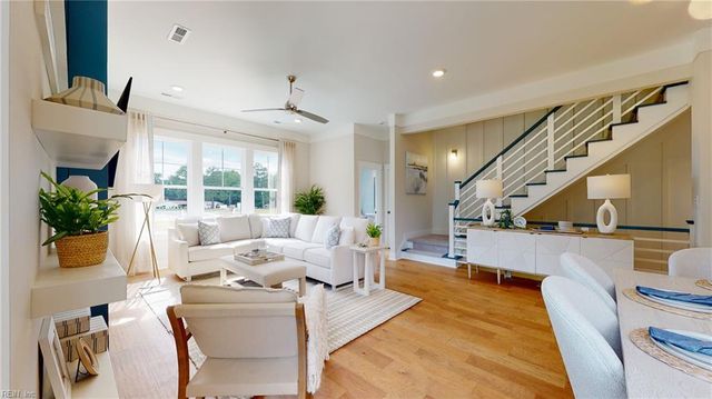 914 Jennings Ln, Chesapeake, VA 23322
