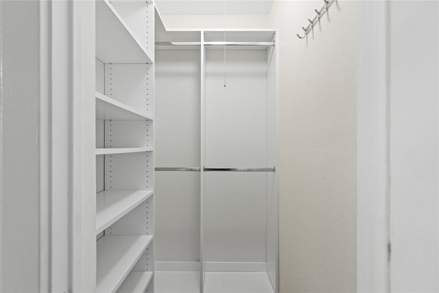 6706 Kingsbury Drive, Dallas, TX 75231