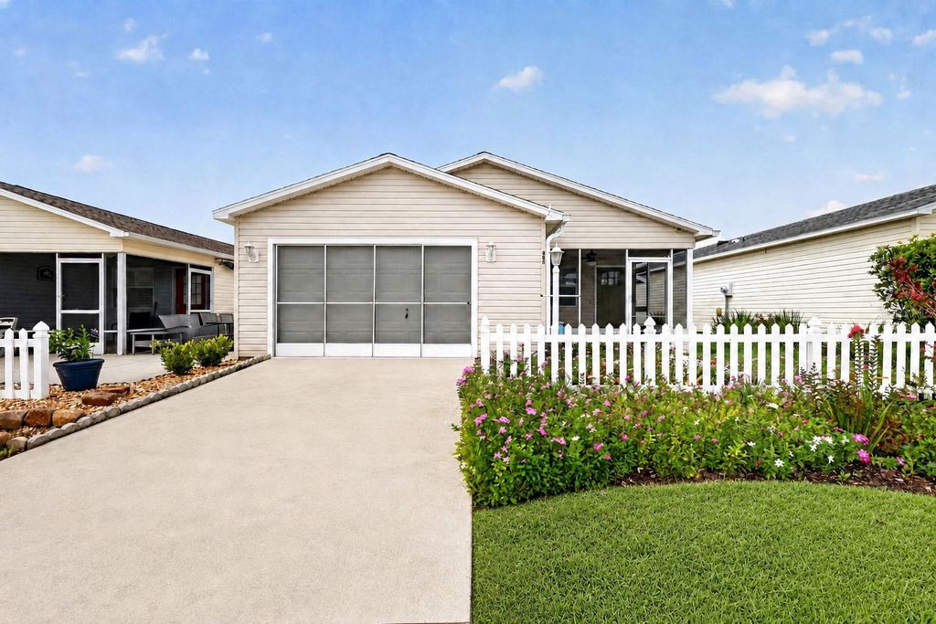 483 HILDALGO DRIVE, The Villages, FL 32159