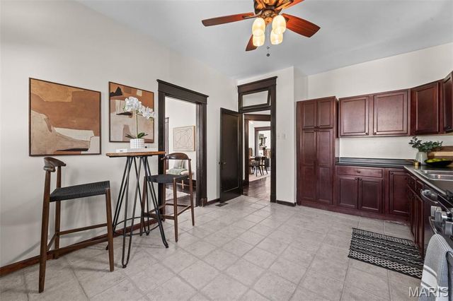4623 Rosa Avenue, St Louis, MO 63116