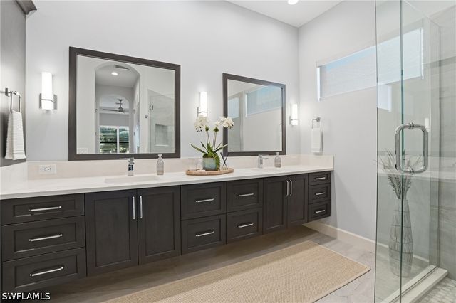 8665 Dilillo CT, Naples, FL 34119