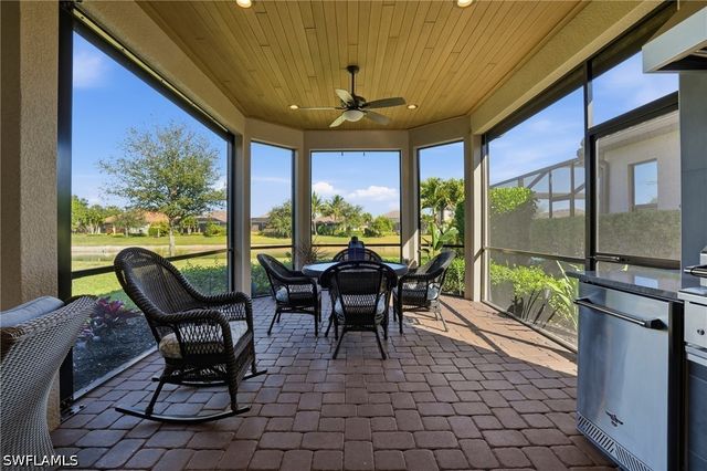8665 Dilillo CT, Naples, FL 34119