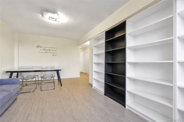 28-02 Parsons Boulevard 4E, Flushing, NY 11354
