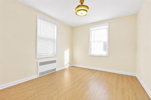 28-02 Parsons Boulevard 4E, Flushing, NY 11354