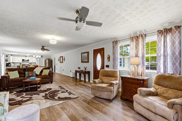 1215 Park Hill Dr., Conway, SC 29526