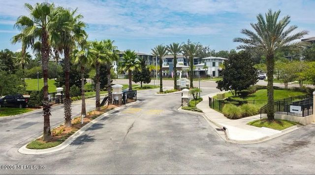8227 LOBSTER BAY Court 106, Jacksonville, FL 32256