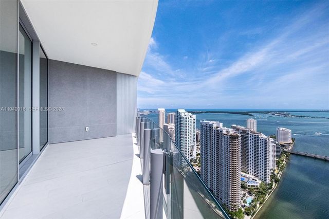 300 Biscayne Boulevard Way 4507W, Miami, FL 33131