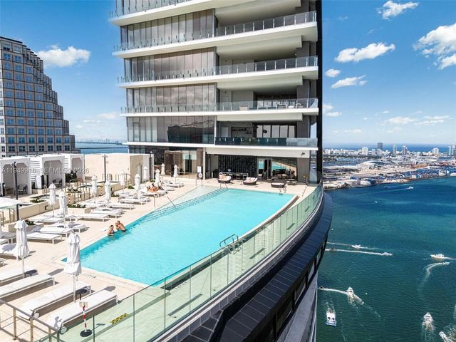 300 Biscayne Boulevard Way 4507W, Miami, FL 33131