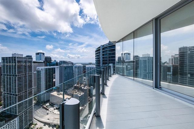 300 Biscayne Boulevard Way 4507W, Miami, FL 33131