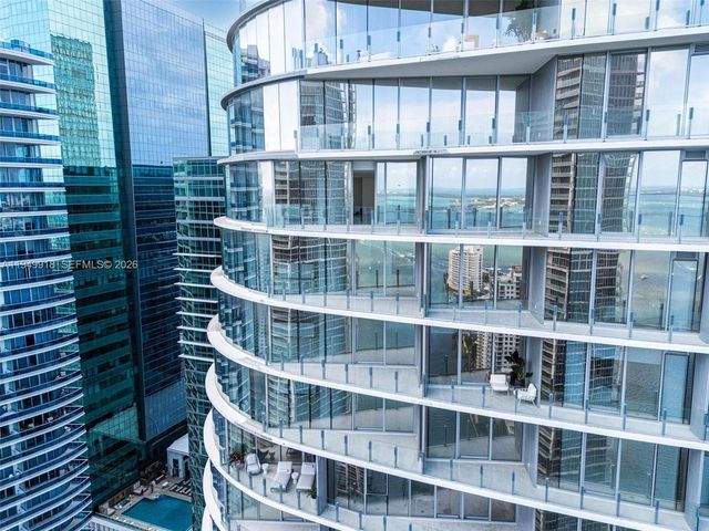 300 Biscayne Boulevard Way 4507W, Miami, FL 33131