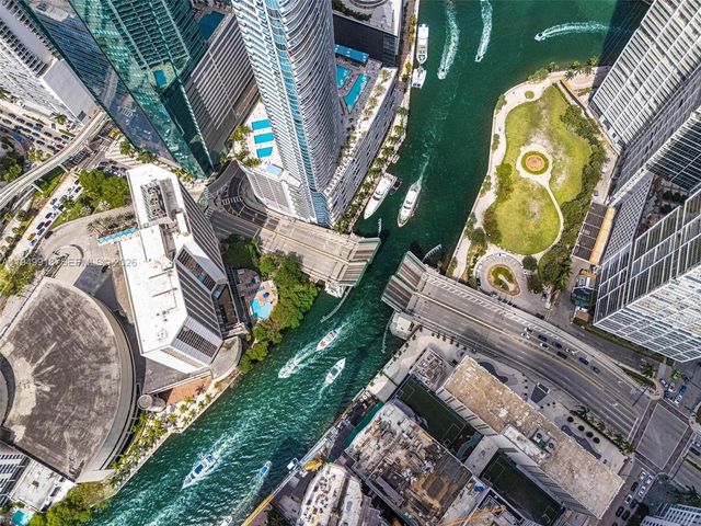 300 Biscayne Boulevard Way 4507W, Miami, FL 33131