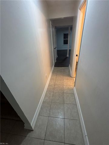 1646 Darren CIR, Portsmouth, VA 23701