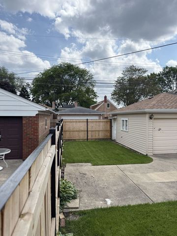 3725 W 80th Street, Chicago, IL 60652