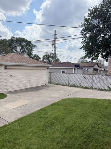 3725 W 80th Street, Chicago, IL 60652