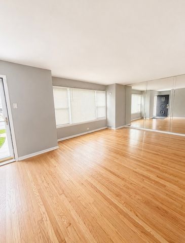 3725 W 80th Street, Chicago, IL 60652