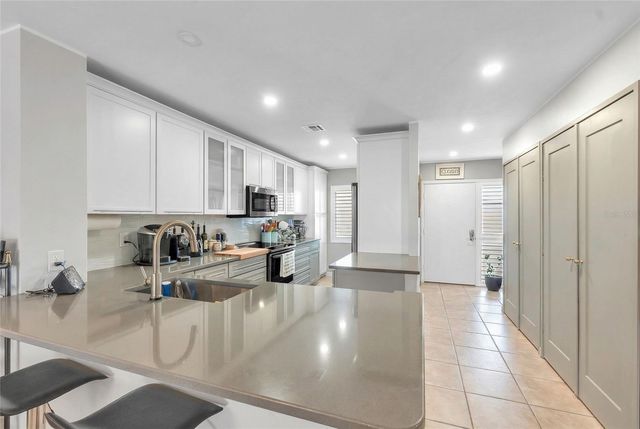 1650 1ST AVENUE W 307B, Bradenton, FL 34205