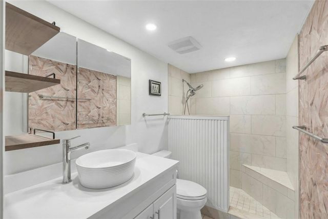 1650 1ST AVENUE W 307B, Bradenton, FL 34205