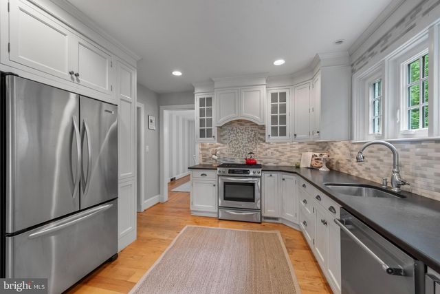 1111 ARGONNE DR, Baltimore, MD 21218