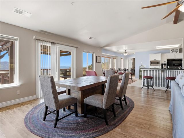 39380 Suncrest Court, Oakhurst, CA 93644