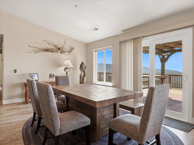 39380 Suncrest Court, Oakhurst, CA 93644