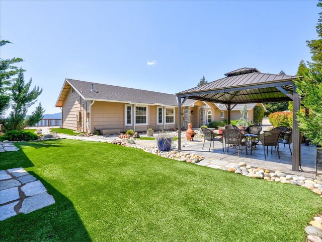39380 Suncrest Court, Oakhurst, CA 93644