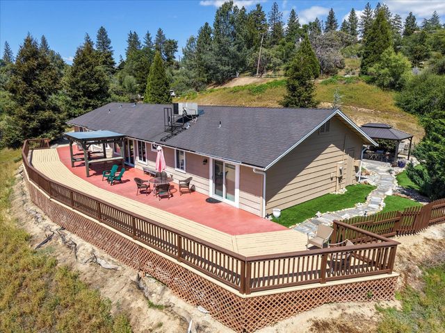 39380 Suncrest Court, Oakhurst, CA 93644
