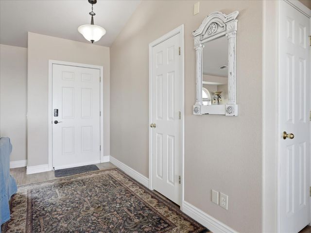 39380 Suncrest Court, Oakhurst, CA 93644