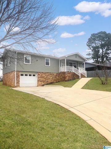 1527 LINDSEY DRIVE SW, Cullman, AL 35055