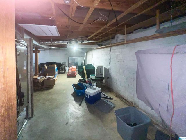 1527 LINDSEY DRIVE SW, Cullman, AL 35055