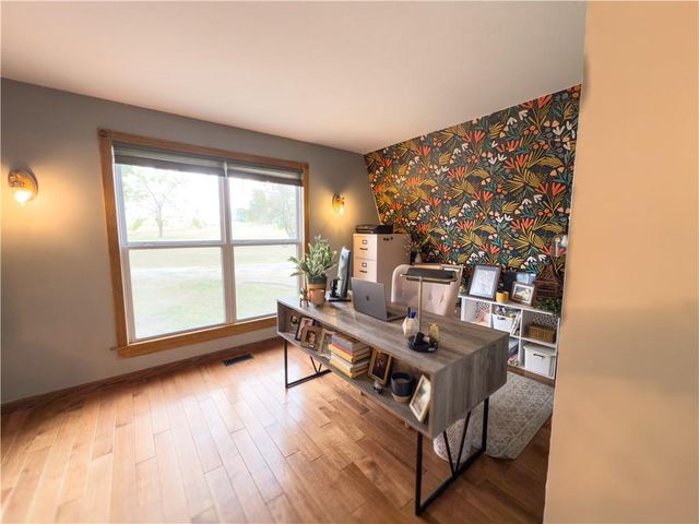 1017 NE 250 Road, Knob Noster, MO 65336