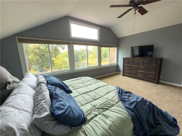 1017 NE 250 Road, Knob Noster, MO 65336