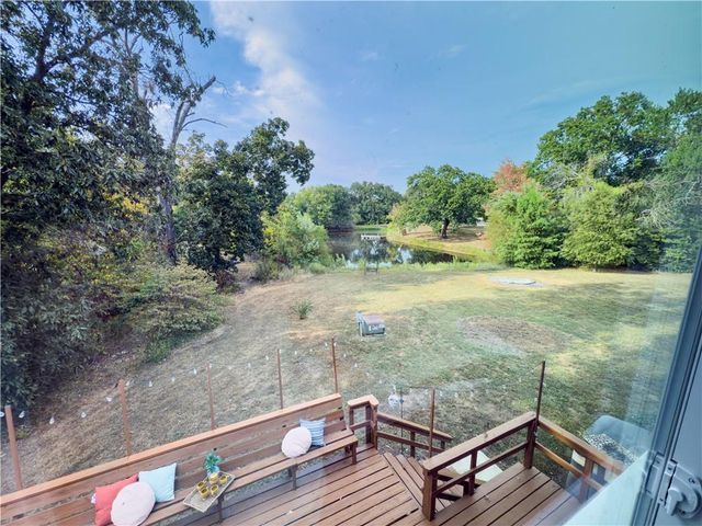 1017 NE 250 Road, Knob Noster, MO 65336