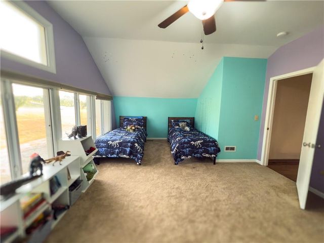 1017 NE 250 Road, Knob Noster, MO 65336