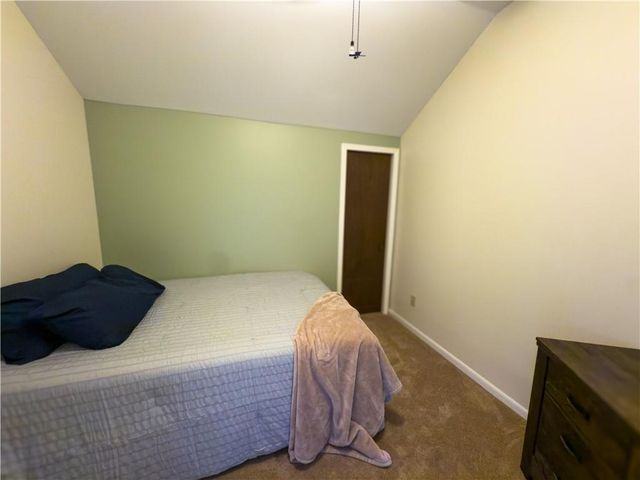 1017 NE 250 Road, Knob Noster, MO 65336