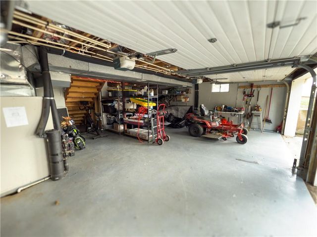 1017 NE 250 Road, Knob Noster, MO 65336