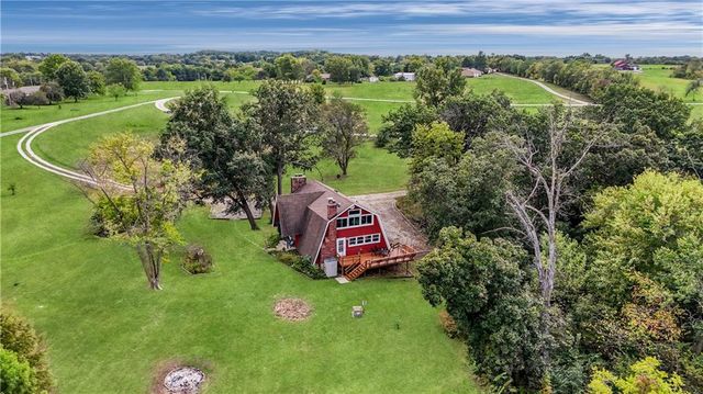 1017 NE 250 Road, Knob Noster, MO 65336