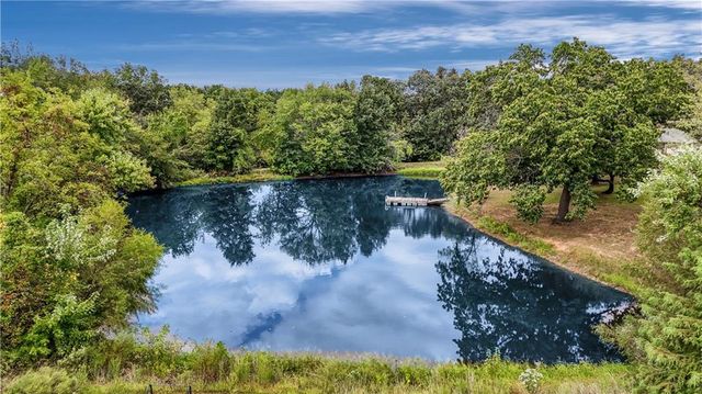 1017 NE 250 Road, Knob Noster, MO 65336