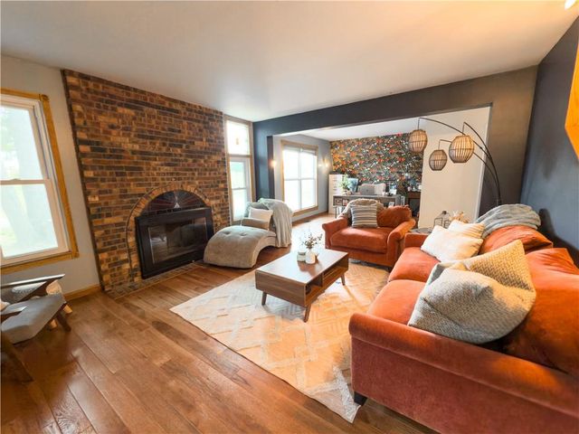 1017 NE 250 Road, Knob Noster, MO 65336