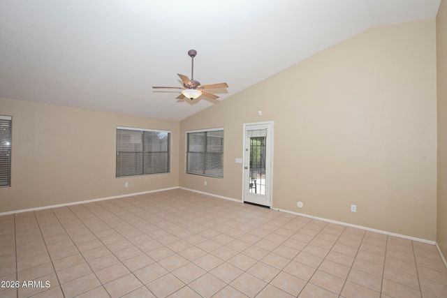 10221 W DALEY Lane, Peoria, AZ 85383