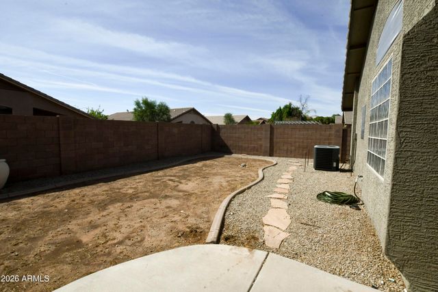 10221 W DALEY Lane, Peoria, AZ 85383