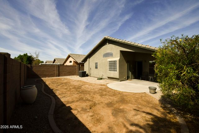 10221 W DALEY Lane, Peoria, AZ 85383