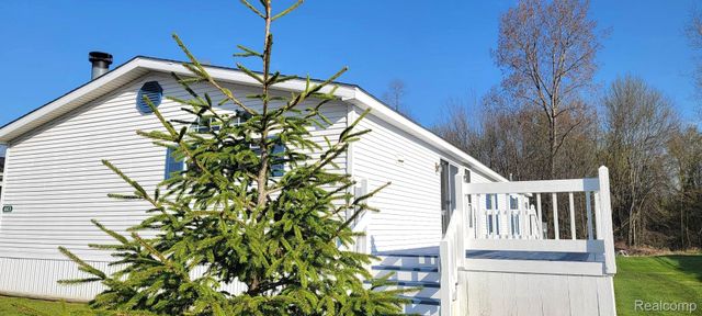 443 Pond View Drive, Morrice Village, MI 48857