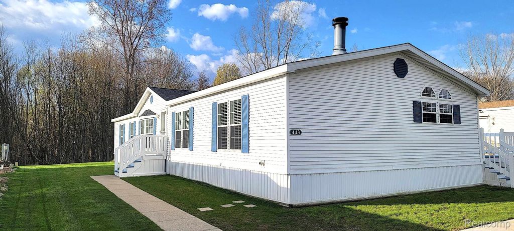 443 Pond View Drive, Morrice Village, MI 48857