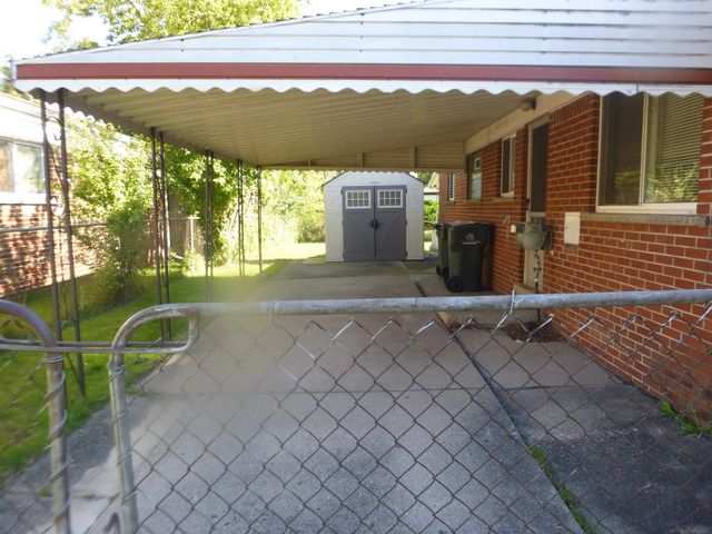 23137 Avon Street, St Clair Shores, MI 48082