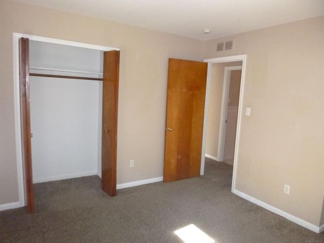 23137 Avon Street, St Clair Shores, MI 48082