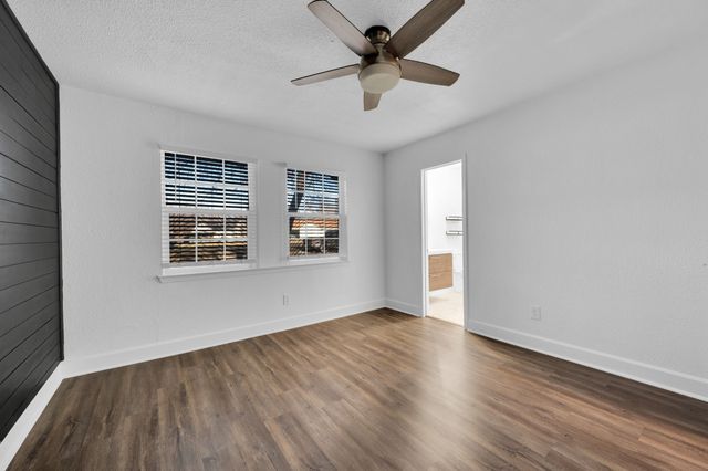 512 Virginia Avenue, Waxahachie, TX 75165